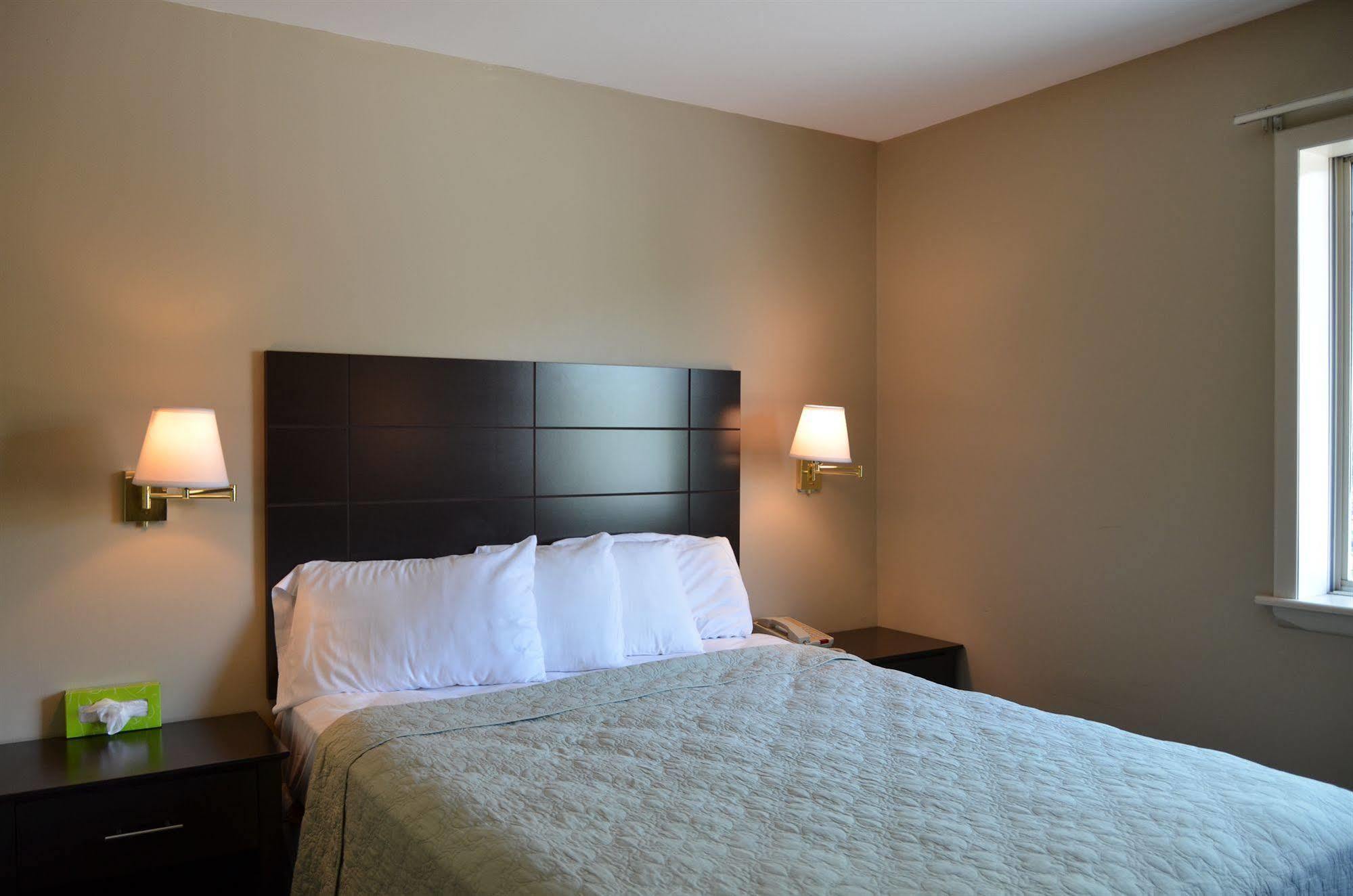 Mainstay Inn Финиксвилл Экстерьер фото